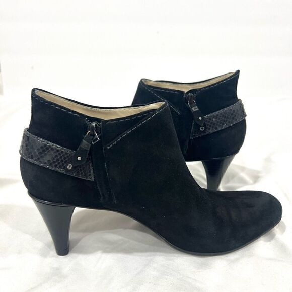 Cole Haan zipper up suede side buckle heel booties size 8B - Picture 1 of 11
